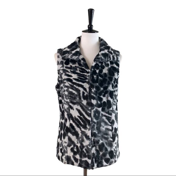 Chico’s Size 1 Leopard Fleece Black Gray White Soft Collared Vest Women's Small - Picture 14 of 14